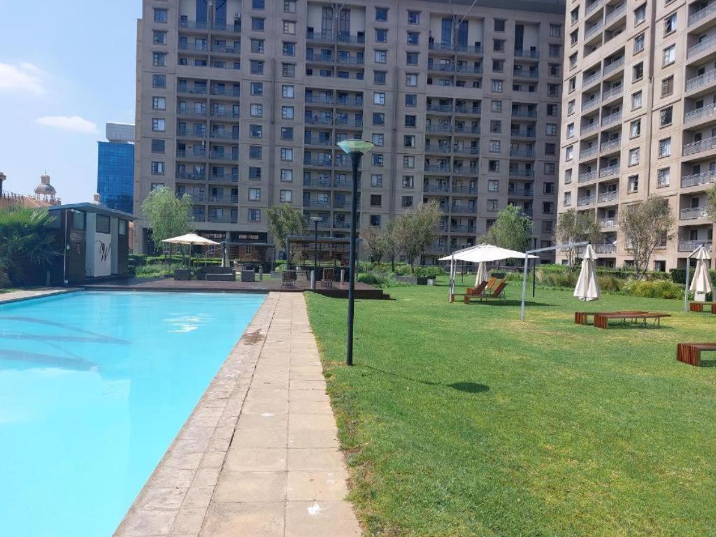 Prestige Apartments Sandton At Westpoint Johannesburg Zewnętrze zdjęcie